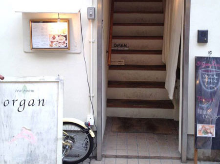 三宮 organ カウンター・ベンチシート・テーブル・壁面左官・ファザード製作